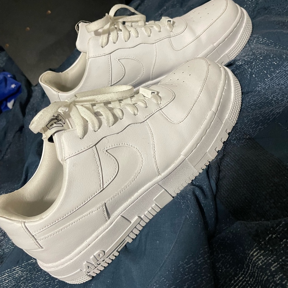 Nike Air Force Pixel